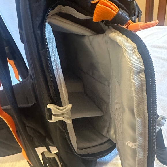 Camera - Lowepro Photo Sport Backpack - Picture 2 of 7